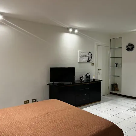 Vie D'acqua Piccola Venezia - Oberdan Center Apartamento *